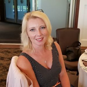 Meet your Posher, Angelika